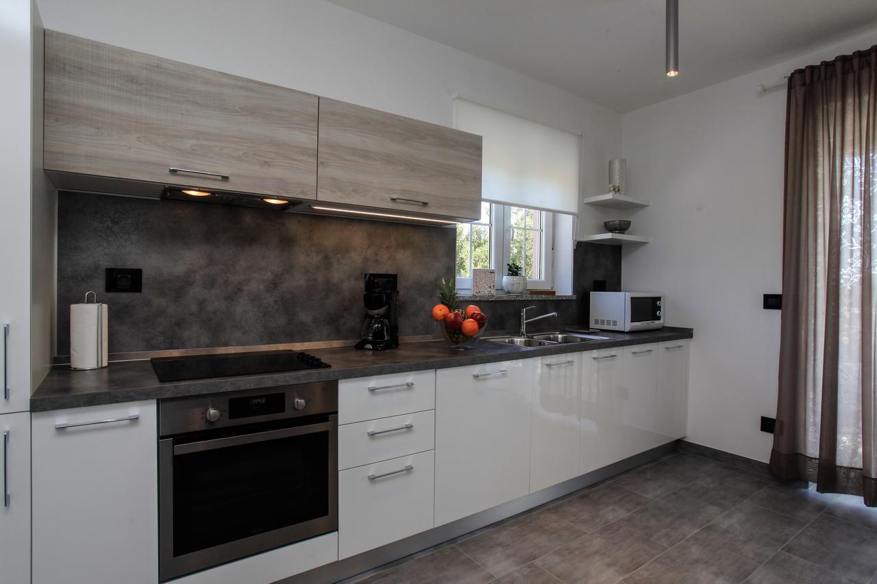 Apartments Fiora Premantura Ngoại thất bức ảnh