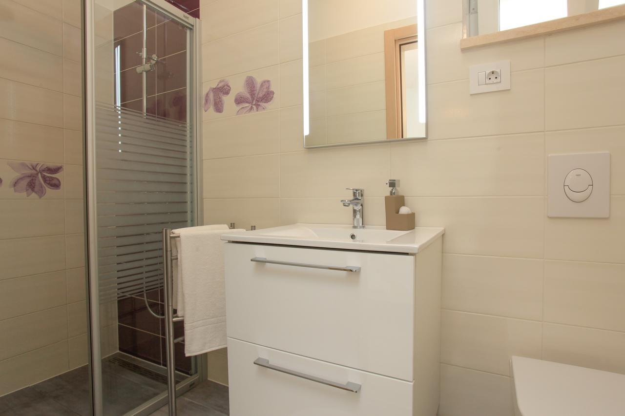 Apartments Fiora Premantura Ngoại thất bức ảnh