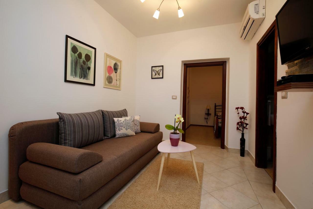 Apartments Fiora Premantura Ngoại thất bức ảnh