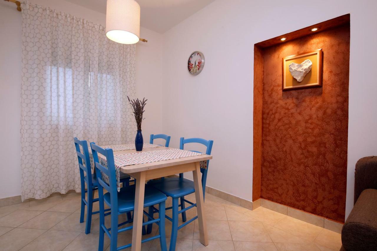 Apartments Fiora Premantura Ngoại thất bức ảnh